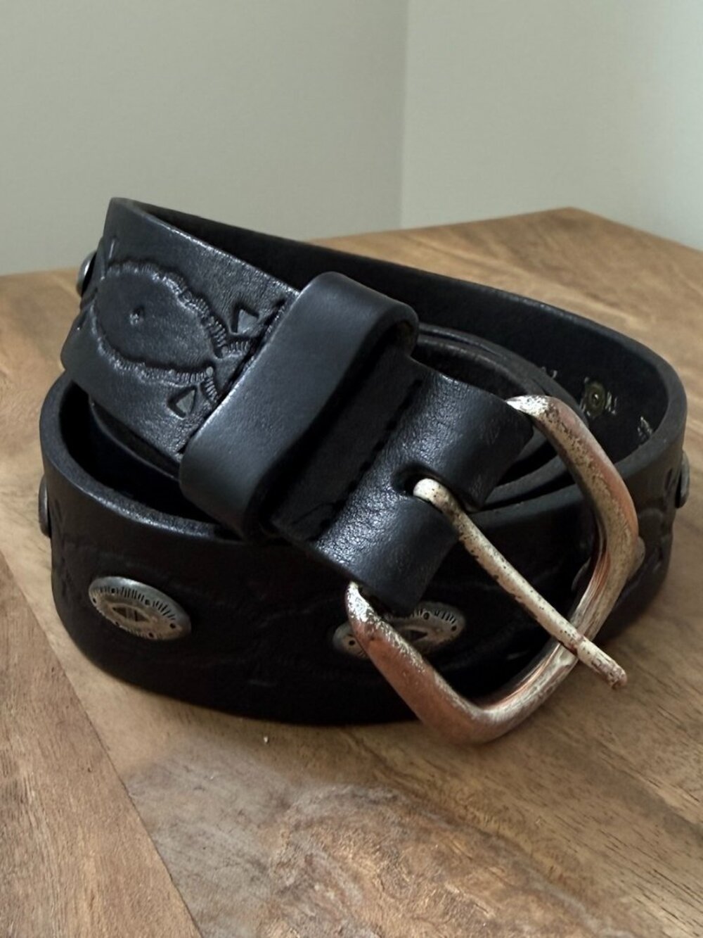 VINTAGE Made in Italy Black Leather Southwestern Tooled Studded Concho Belt